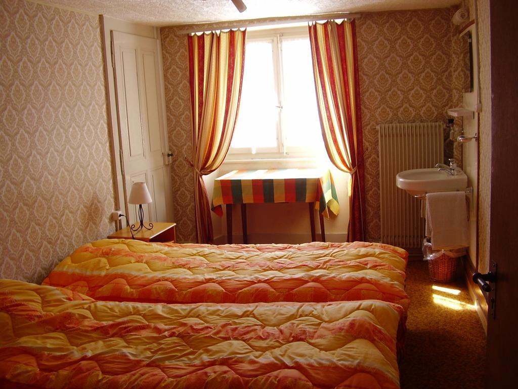 Les Alpes Hotel Finhaut Ruang foto