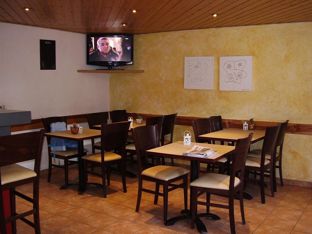 Les Alpes Hotel Finhaut Bagian luar foto
